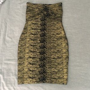 COPY - Strapless gold bodycon dress